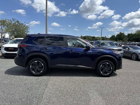 Certified 2024 Nissan Rogue SV FWD image 2
