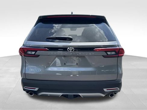New 2026 Toyota Grand Highlander AWD Hybrid image 4
