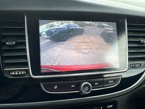 Used 2020 Buick Encore Preferred FWD image 31