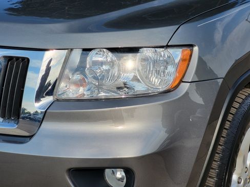 Used 2013 Jeep Grand Cherokee Laredo AWD/4WD image 5