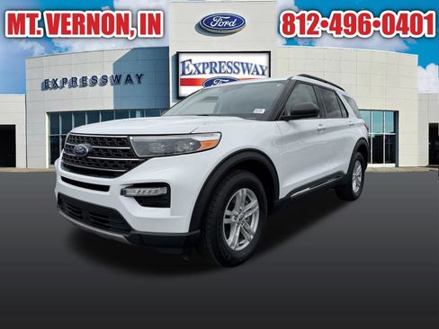 Used 2024 Ford Explorer XLT w/ Equipment Group 202A image 1