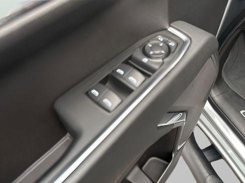 Used 2023 Chevrolet Silverado 1500 RST w/ Protection Package AWD/4WD image 19