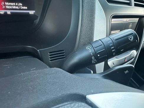 Used 2015 Ford Explorer Sport image 25