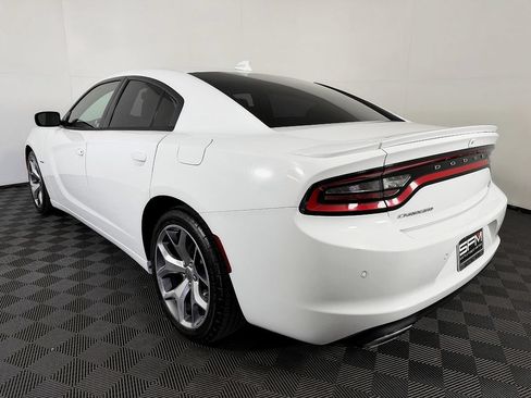 Used 2015 Dodge Charger R/T w/ Plus Group RWD image 17