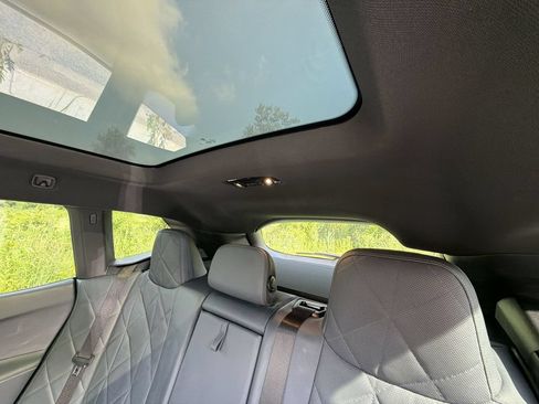 Used 2024 BMW iX xDrive50 w/ Convenience Package AWD/4WD image 26