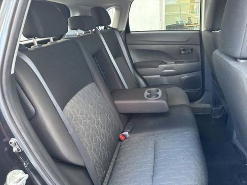 Used 2024 Mitsubishi Outlander Sport SE image 8