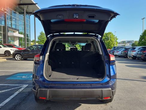 Used 2024 Nissan Rogue SV FWD image 17