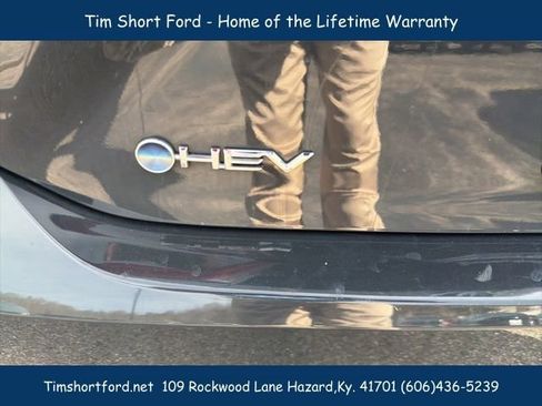 Used 2025 Toyota Camry LE image 8