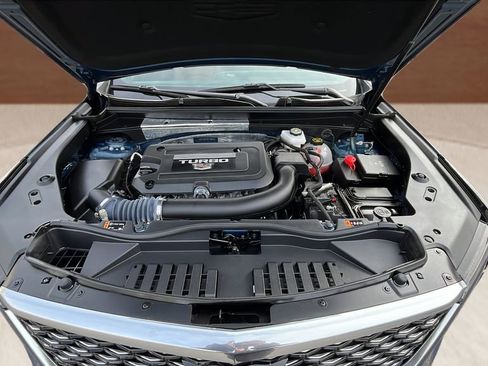 Certified 2024 Cadillac XT4 Premium Luxury image 11