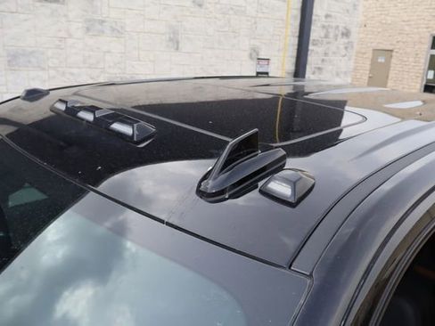 Used 2023 GMC Sierra 2500 AT4 w/ AT4 Premium Plus Package AWD/4WD image 4