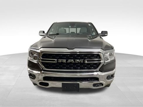Used 2022 RAM 1500 Big Horn AWD/4WD image 3
