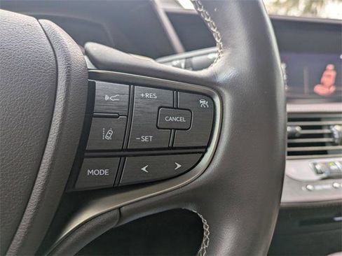 Certified 2020 Lexus LS 500 image 27