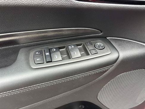 Used 2022 Dodge Durango SXT AWD/4WD image 15
