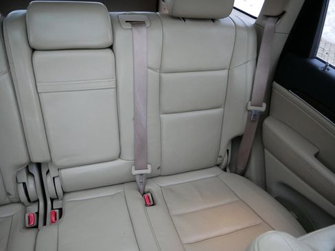 Used 2017 Jeep Grand Cherokee Limited w/ Luxury Group II image 14