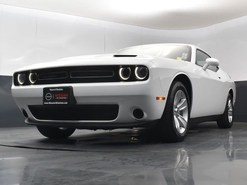 Used 2023 Dodge Challenger SXT image 32