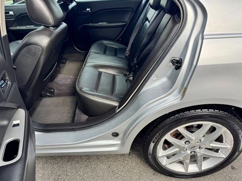 Used 2010 Ford Fusion SEL image 30