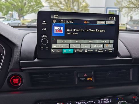 Used 2025 Honda Pilot EX-L image 6
