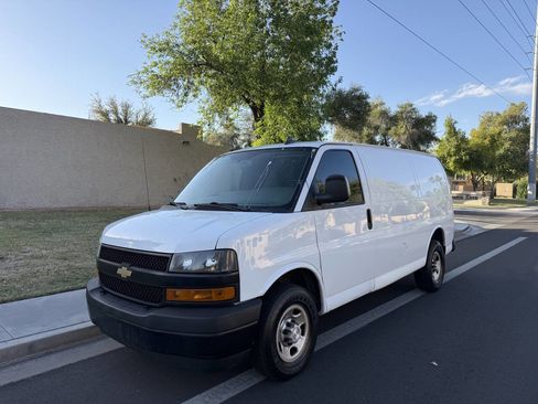 Used 2019 Chevrolet Express 2500 w/ Driver Convenience Package image 2