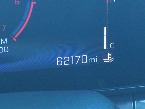 Used 2024 Chevrolet Trax ACTIV w/ Sunroof Package FWD image 12