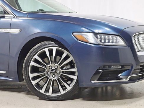 Used 2017 Lincoln Continental Reserve w/ Luxury Package image 5