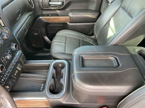 Used 2020 Chevrolet Silverado 3500 High Country image 28