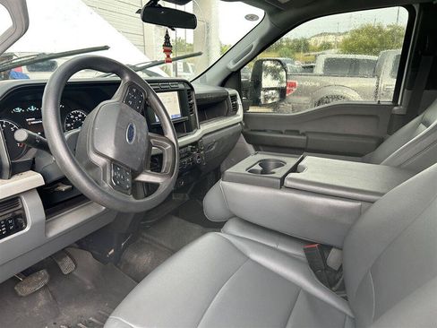 Used 2024 Ford F250 XL w/ XL Driver Assist Package RWD image 5