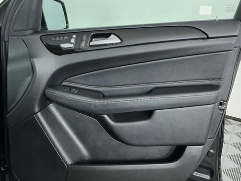 Used 2019 Mercedes-Benz GLS 450 4MATIC image 29