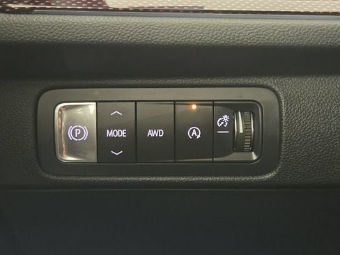 New 2026 Chevrolet Traverse Z71 w/ Driver Confidence Package AWD/4WD image 22