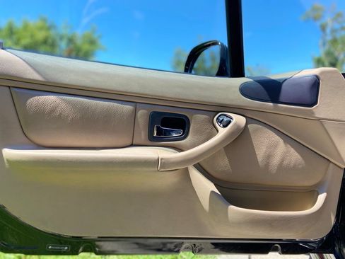 Used 2002 BMW Z3 3.0i RWD image 21
