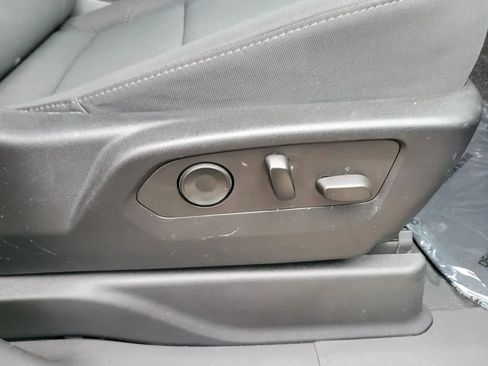 Used 2021 Chevrolet Tahoe 4WD image 25