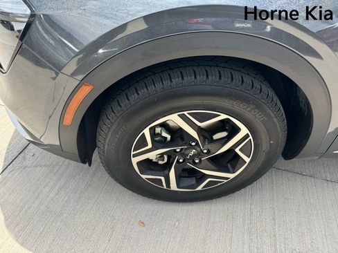 Certified 2023 Kia Sportage LX FWD image 8