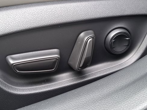 New 2026 Toyota Prius XLE image 12