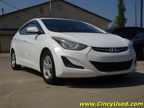 Used 2014 Hyundai Elantra SE FWD image 4