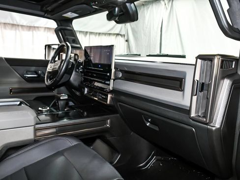 Used 2025 GMC Hummer EV 2X w/ LPO, Cargo Utility Package AWD/4WD image 57