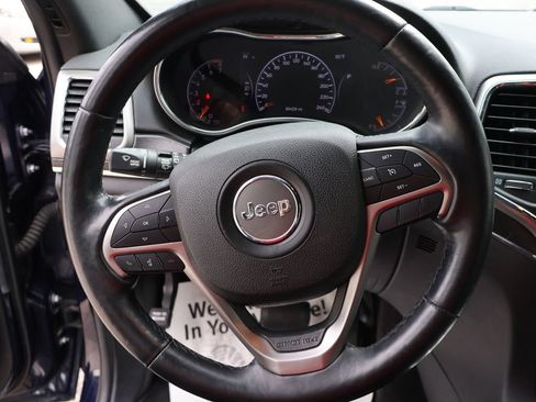 Used 2018 Jeep Grand Cherokee Limited AWD/4WD image 32