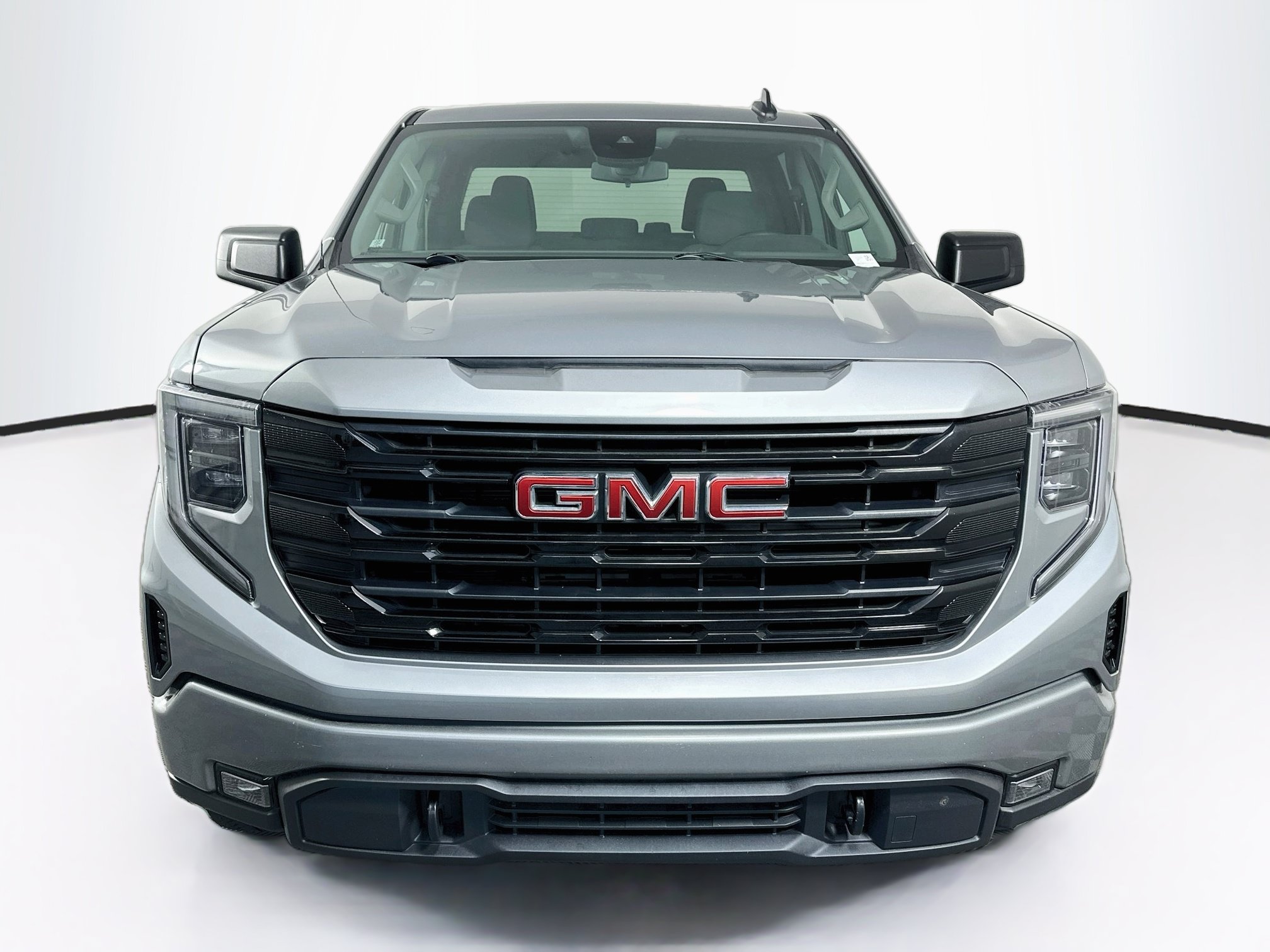 Used 2024 GMC Sierra 1500 Elevation AWD/4WD image 2