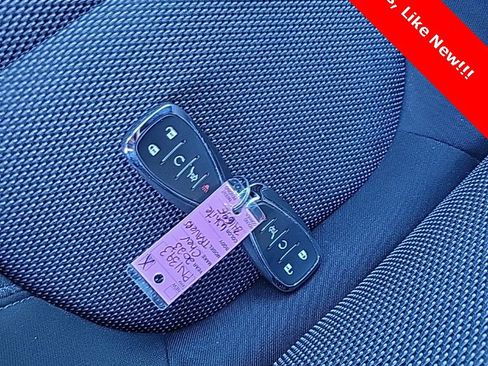 Used 2023 Chevrolet Traverse LT image 20