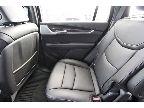 New 2025 Cadillac XT6 Sport w/ LPO, Onyx Lite Package image 12