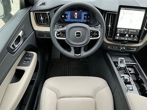 New 2026 Volvo XC60 B5 Plus w/ Protection Package Premier AWD/4WD image 5