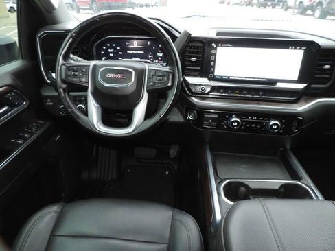 Used 2024 GMC Sierra 3500 SLT w/ SLT Premium Package image 28