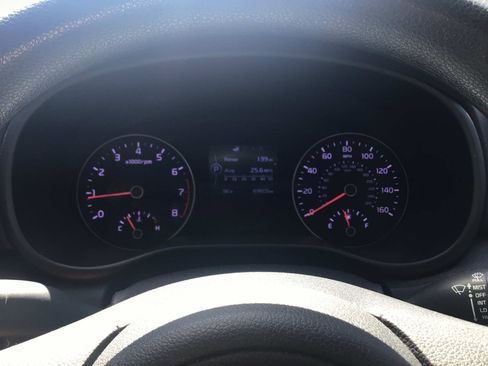 Used 2018 Kia Sportage LX FWD image 10