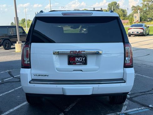 Used 2018 GMC Yukon Denali AWD/4WD image 4