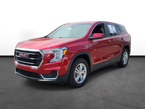 Used 2023 GMC Terrain SLE AWD/4WD image 2