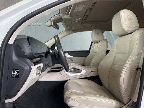 Used 2020 Mercedes-Benz GLS 450 4MATIC image 9