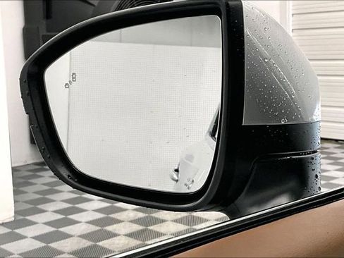 New 2025 Nissan Pathfinder Platinum w/ Lighting Package (N93) image 27