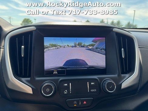 Used 2022 GMC Terrain SLT AWD/4WD image 16
