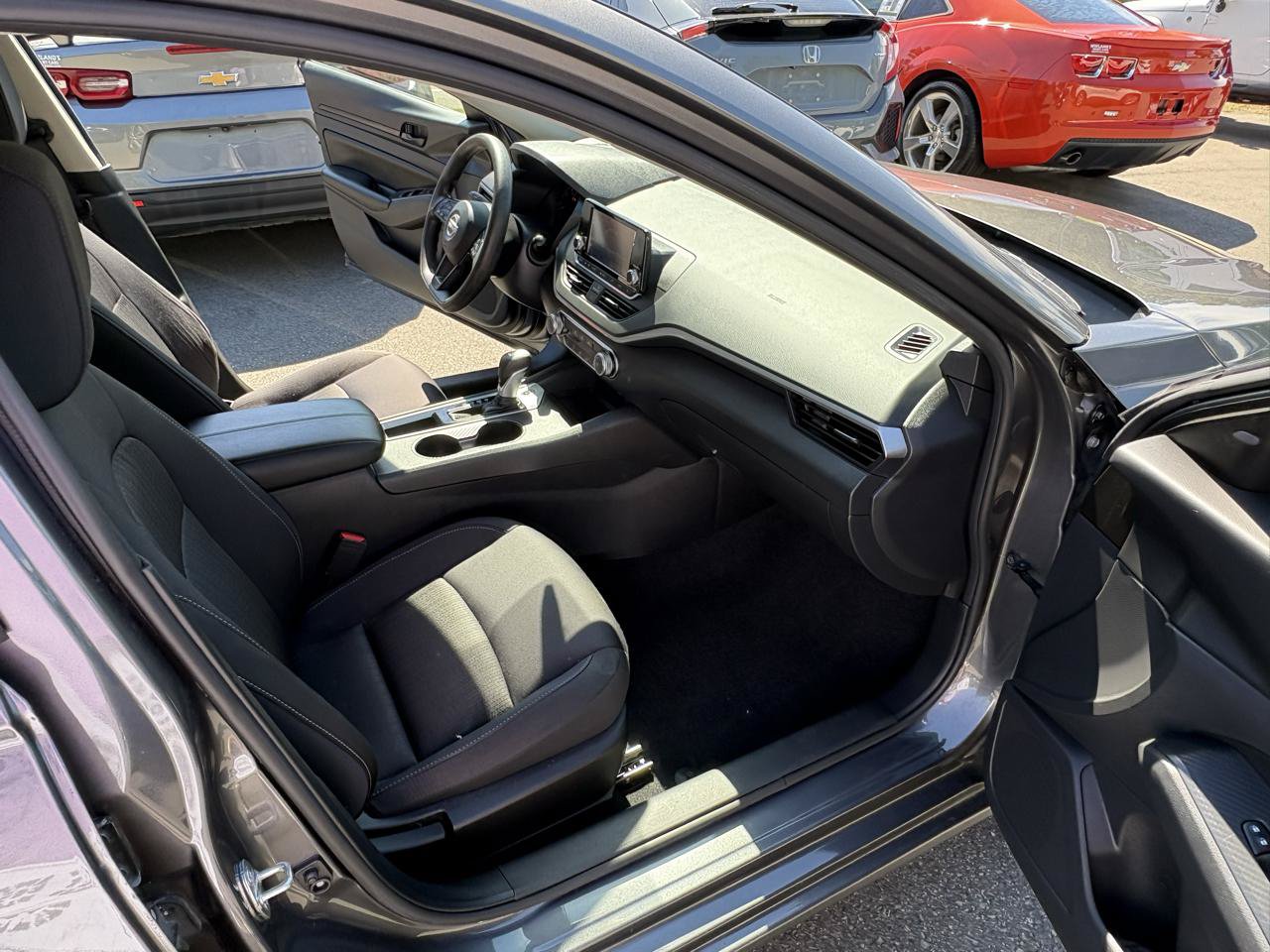 Used 2024 Nissan Altima 2.5 S FWD image 12