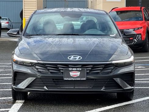 New 2026 Hyundai Elantra Sport image 3