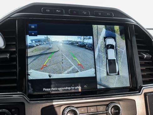 Used 2022 Ford F350 Platinum w/ FX4 Off-Road Package image 21