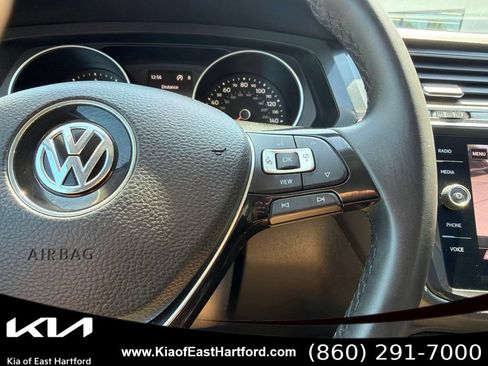 Used 2020 Volkswagen Tiguan SE FWD image 33